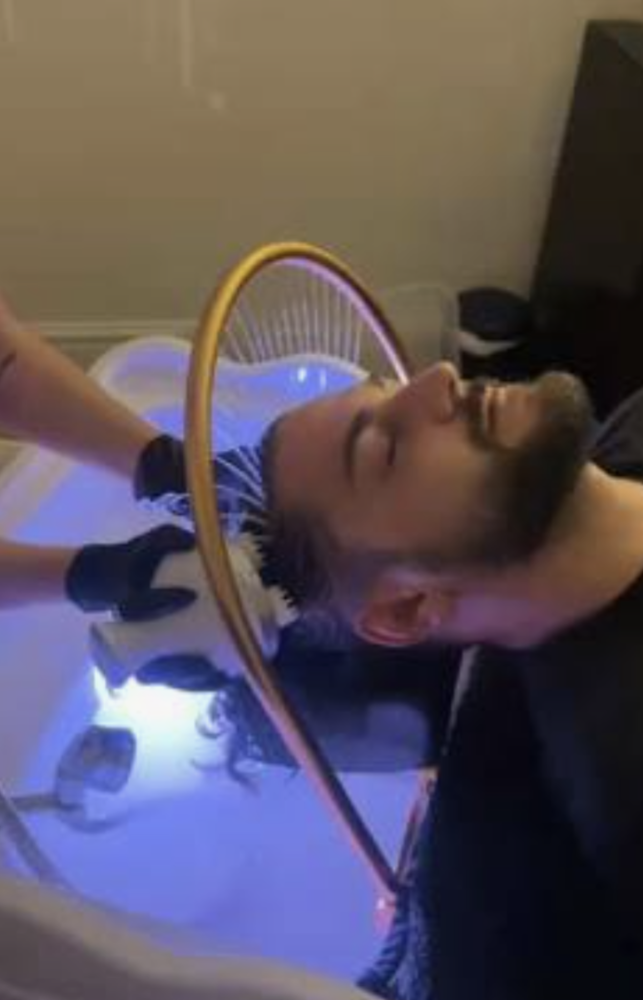 Very Short Hair Japanese Scalp-