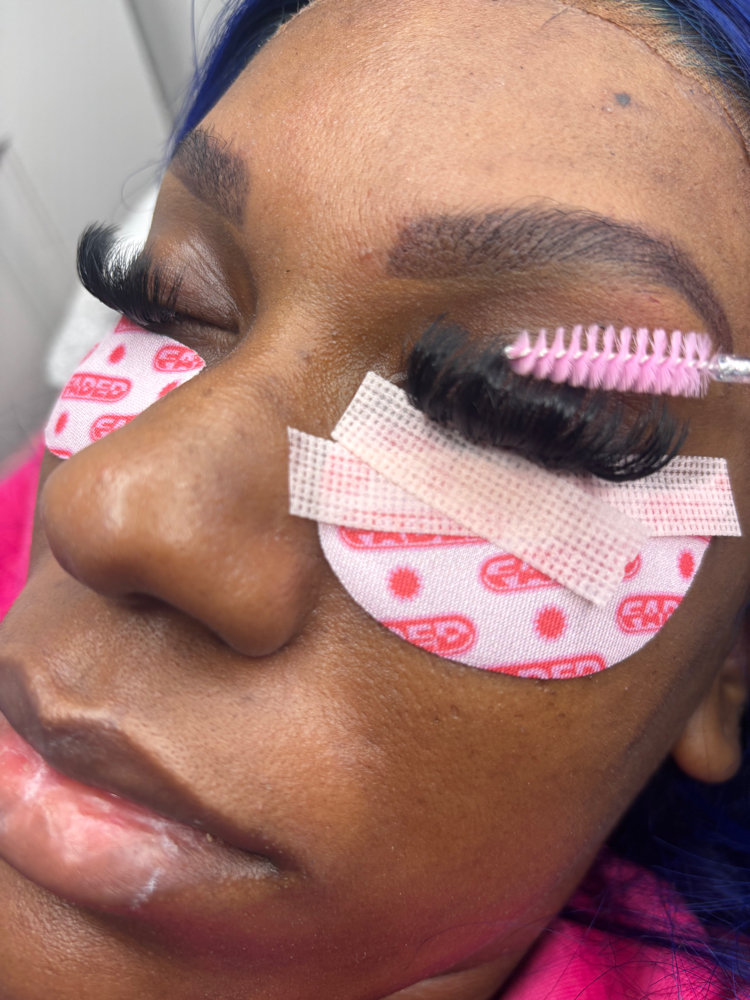 Lash Clusters