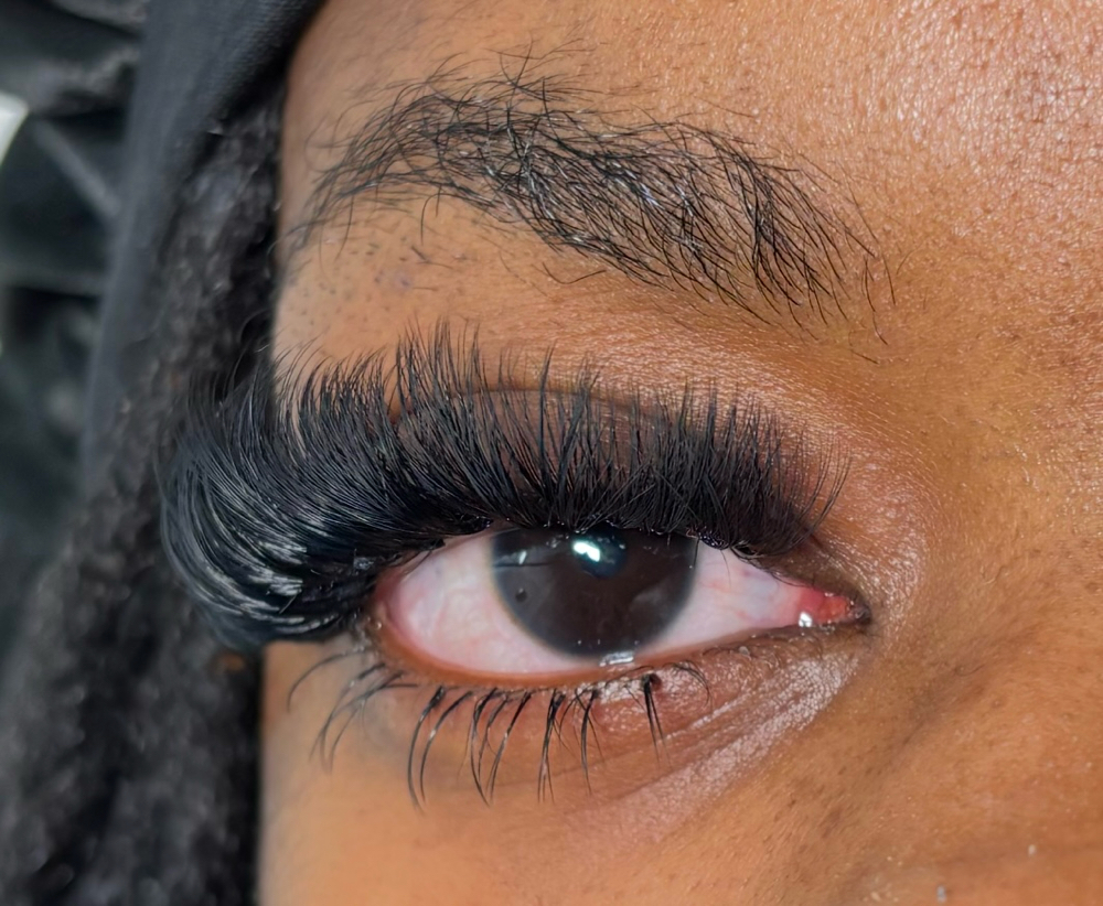 Volume Lash Extensions at Boujiexblinkzz LLC in Little Rock, AR