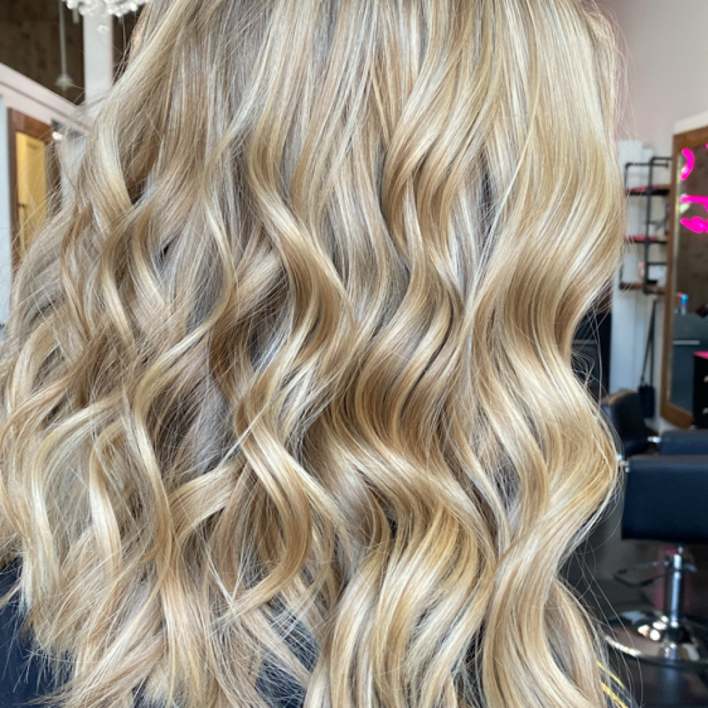 Full Custom Highlight at Amanda  Elizabeth Studio in Roseville, CA