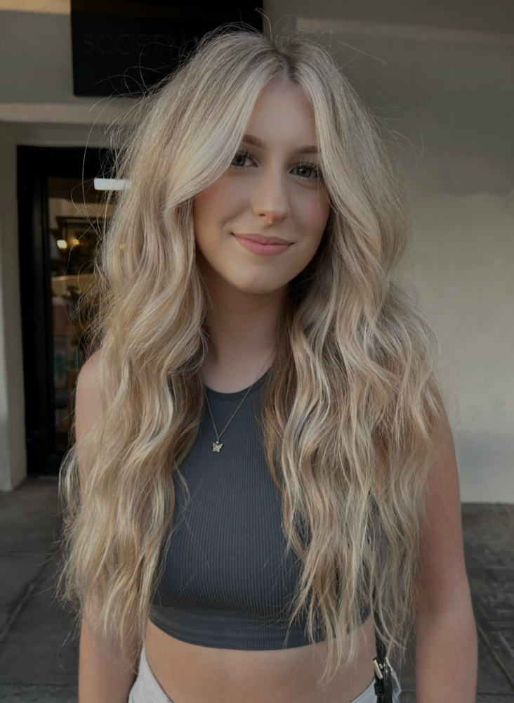Full Lightening Service at Manes By Dom in Goodyear, AZ