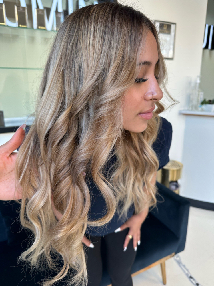Custom Color (highlighting) at Lavish Beauty in San Antonio, TX