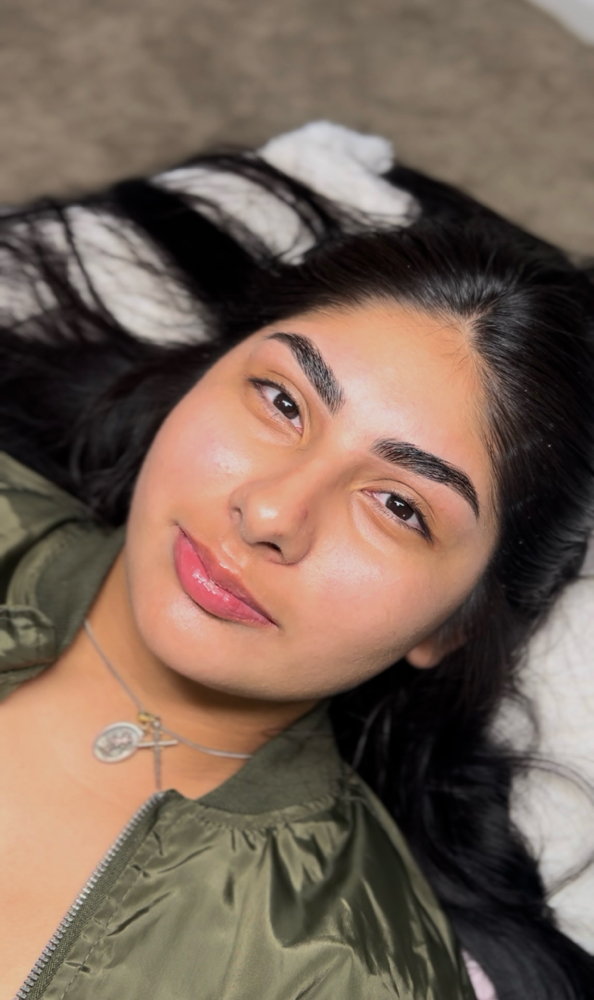 Brow Lamination & Sculpt