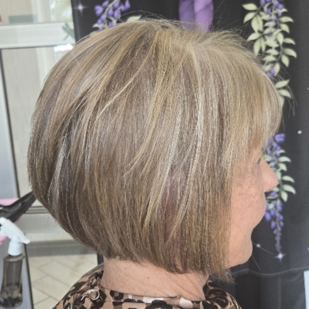 Blonding Mini at Magic Sol Studio in San Antonio, TX