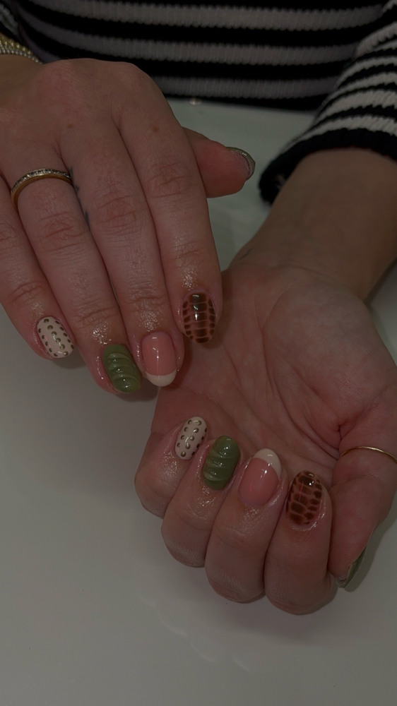 Tier 2 Nail Art at Pink Parrot Beauty LLC in Menomonee Falls, WI
