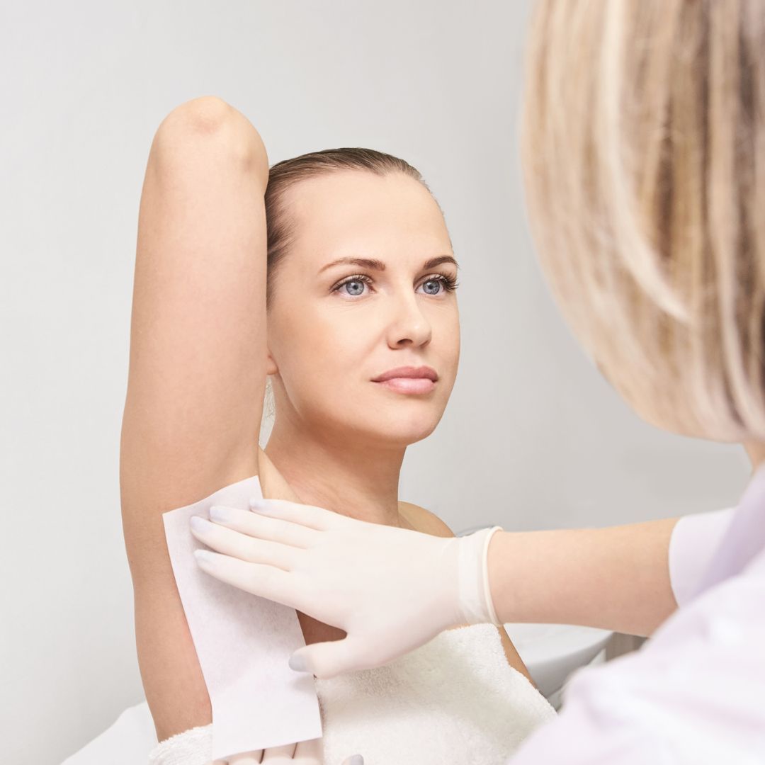 Underarm Sugaring or Waxing