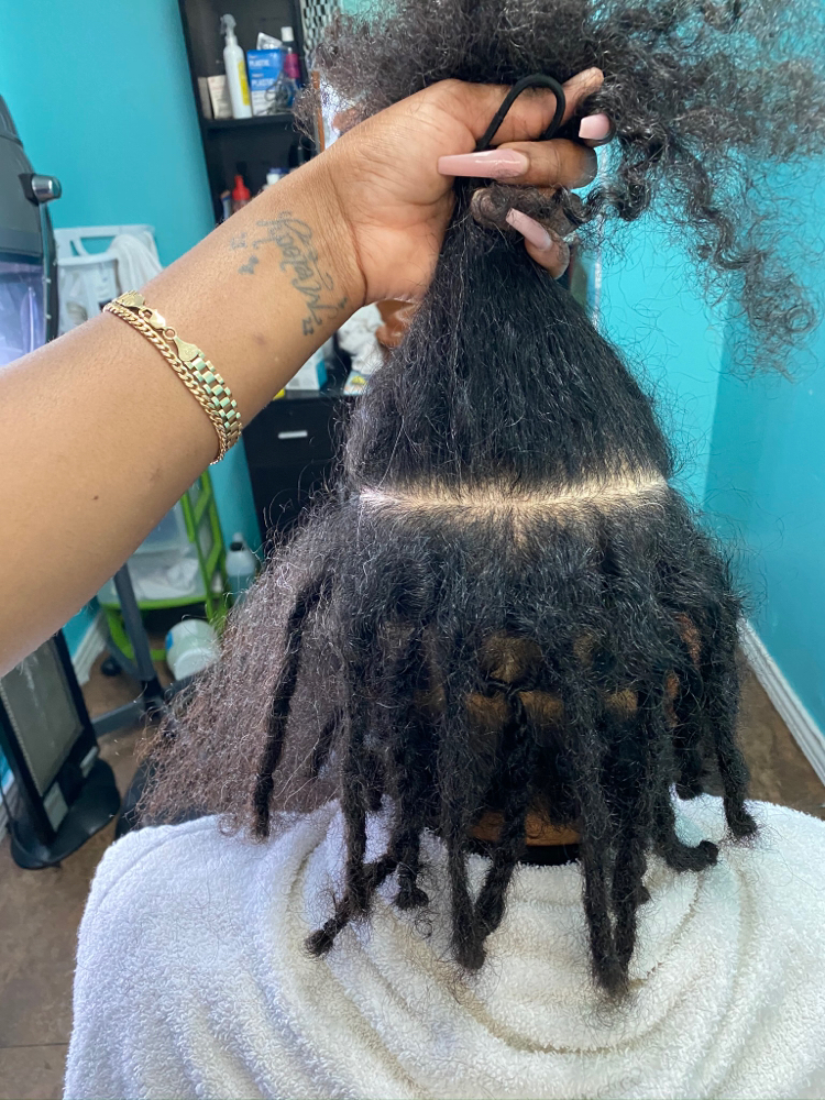 Insta locs (requires Consultation)
