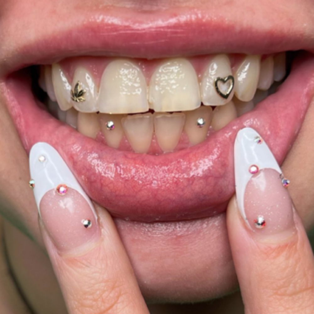 4 Tooth Gemz at Princesaa Piercings x Aesthetics in Chandler, AZ