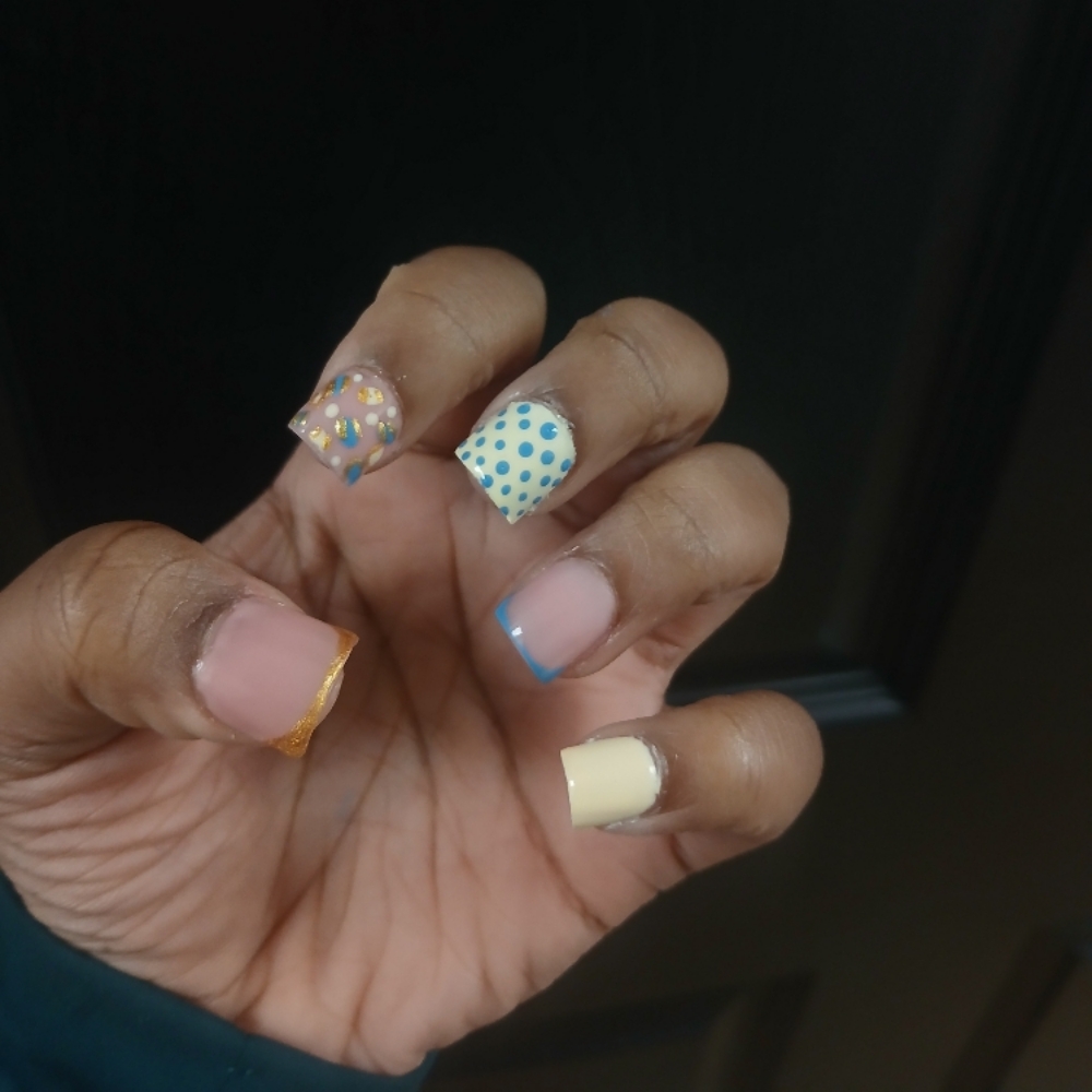 Short at Nailzby_yanna in Joliet, IL