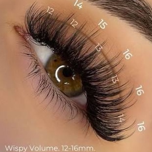 Lash extension fill in at AK esthetics in Houston, TX