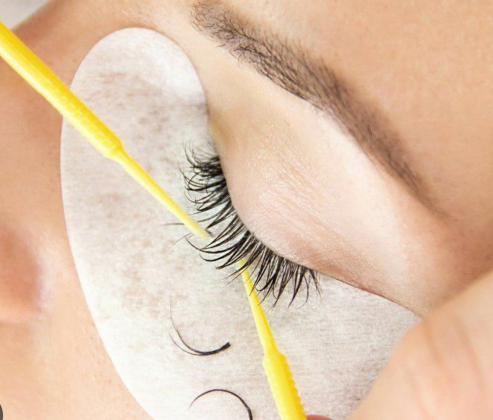 Eyelash Removal