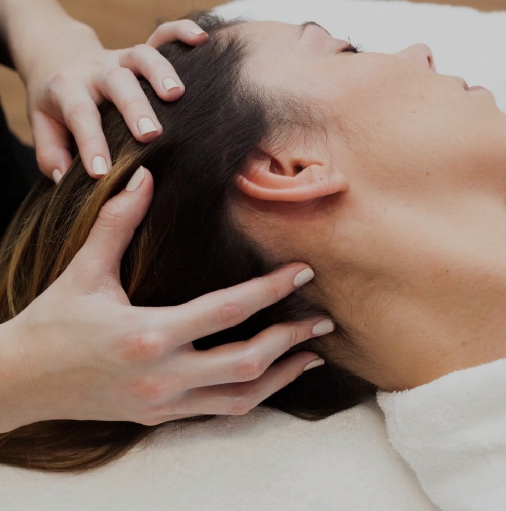 Aromatherapy Scalp Massage