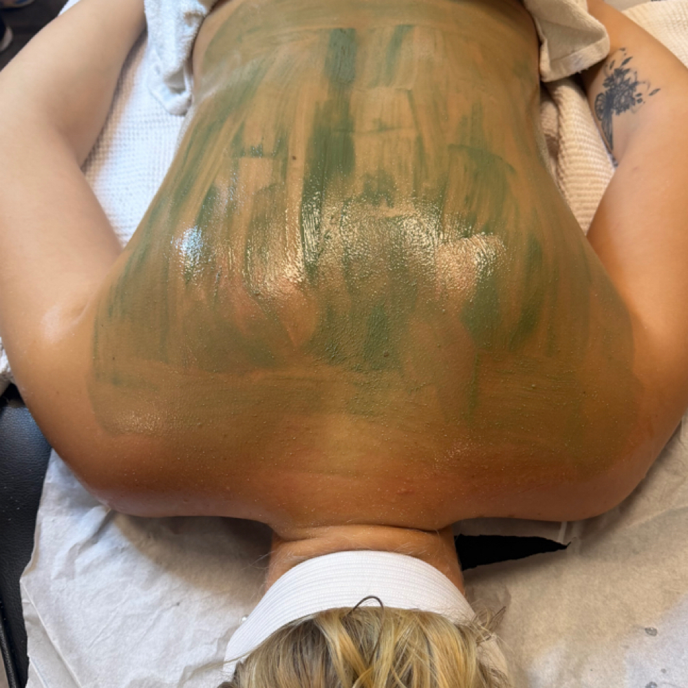 Back Treatment Facial at Knoxx & More in Prosperity, SC