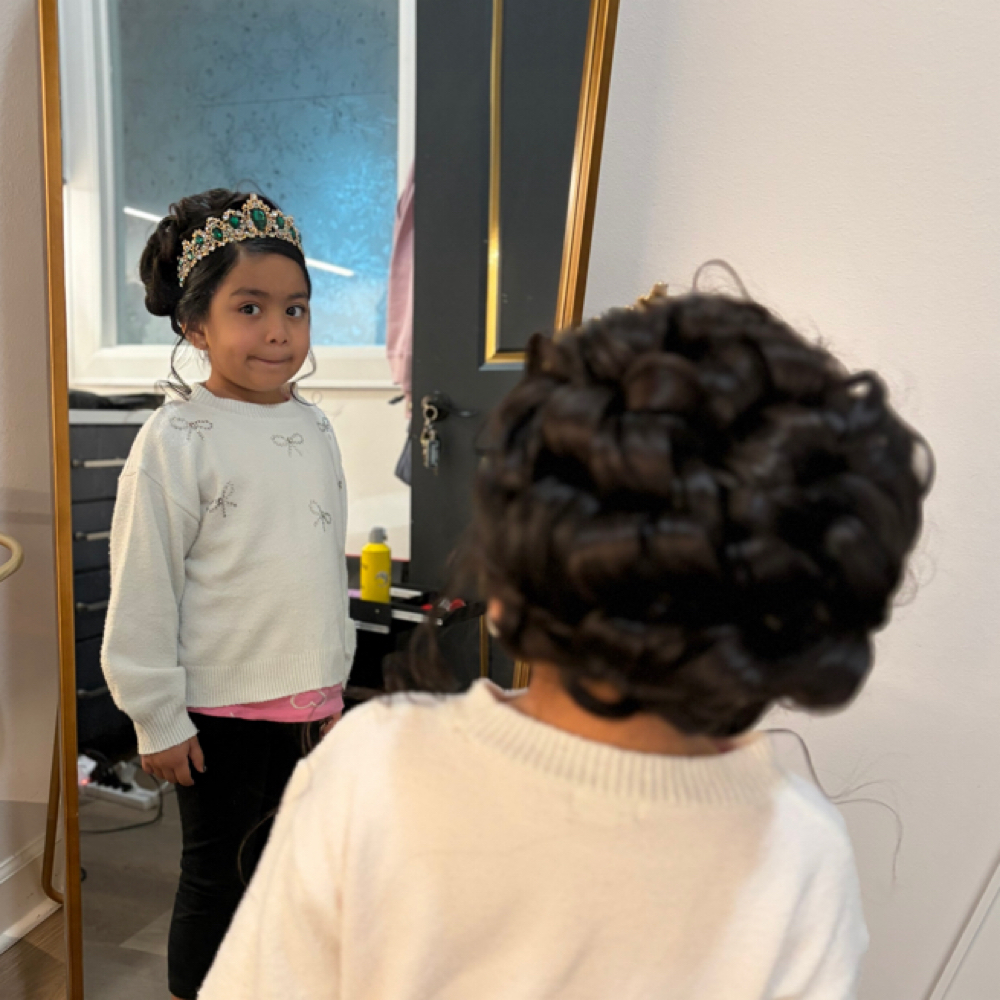 GIRLS (10 & UNDER) HAIRSTYLE at Hairstylesbymirna in Houston Texas, TX