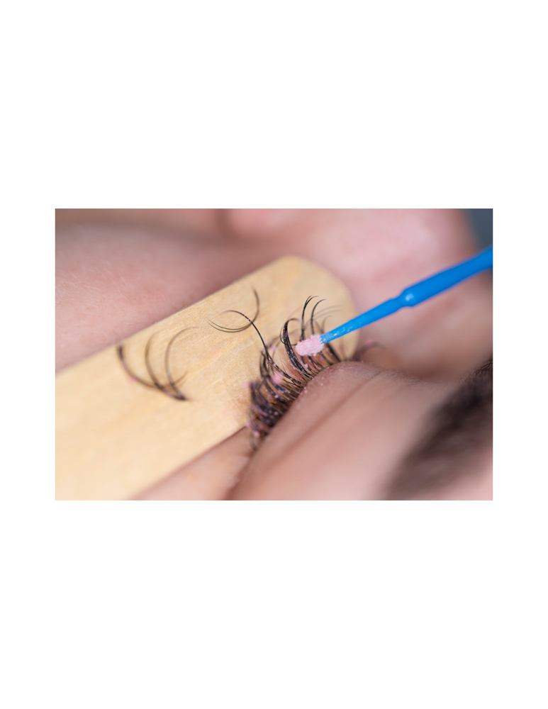 Lash Removal at Anastasia’s Crown in Pittsburgh (Shadyside Area), PA