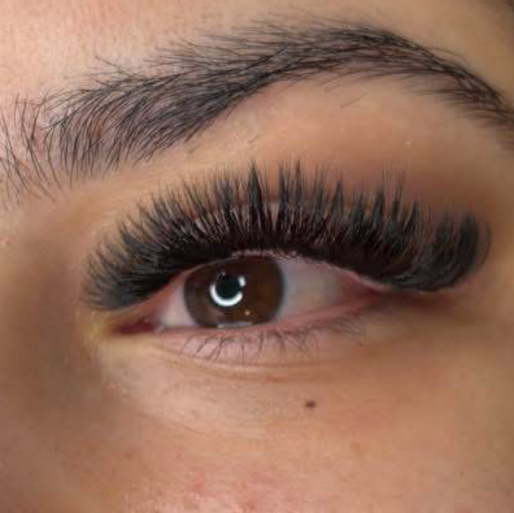 Volume Full Set at Lux Lash Lab in Eugene, OR