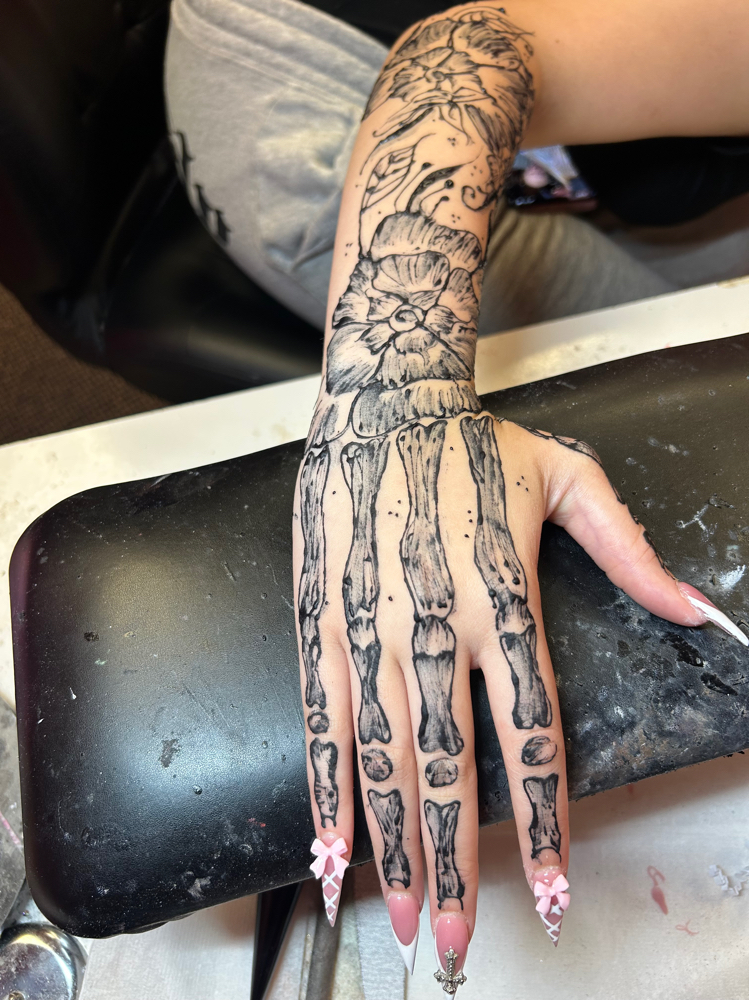 Hand Or Foot Henna at Leahthetech in Houston,Texas, TX