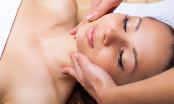 REJUVENATING CUSTOM FACIAL