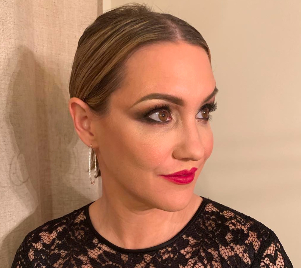 On Location - Full Glam Makeup