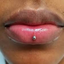 Ashley Lip Piercing