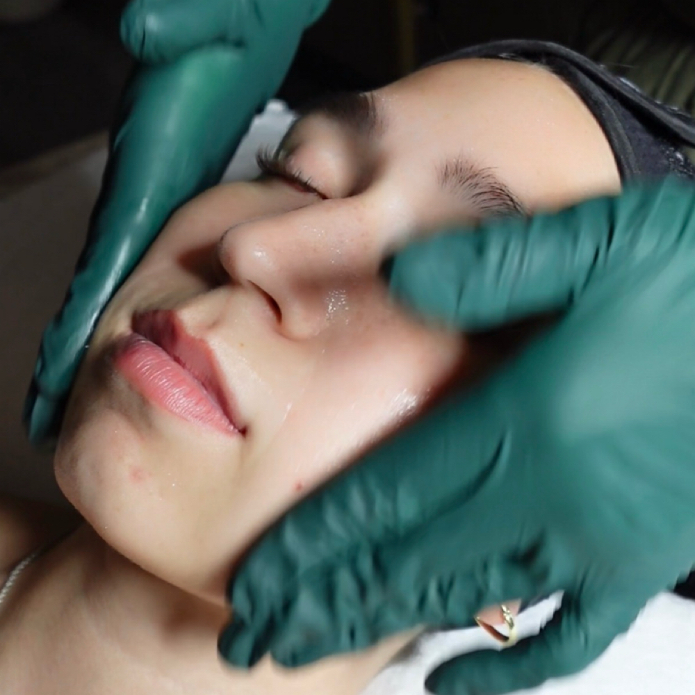 Express Facial at Esthetics by Eleyna Marie LLC in Mooresville, IN