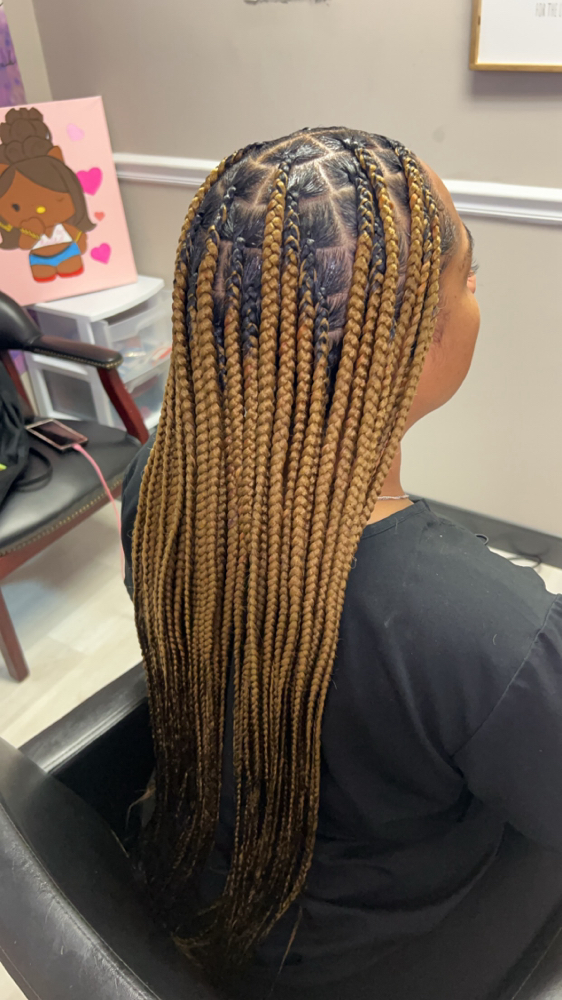 Medium Knotless