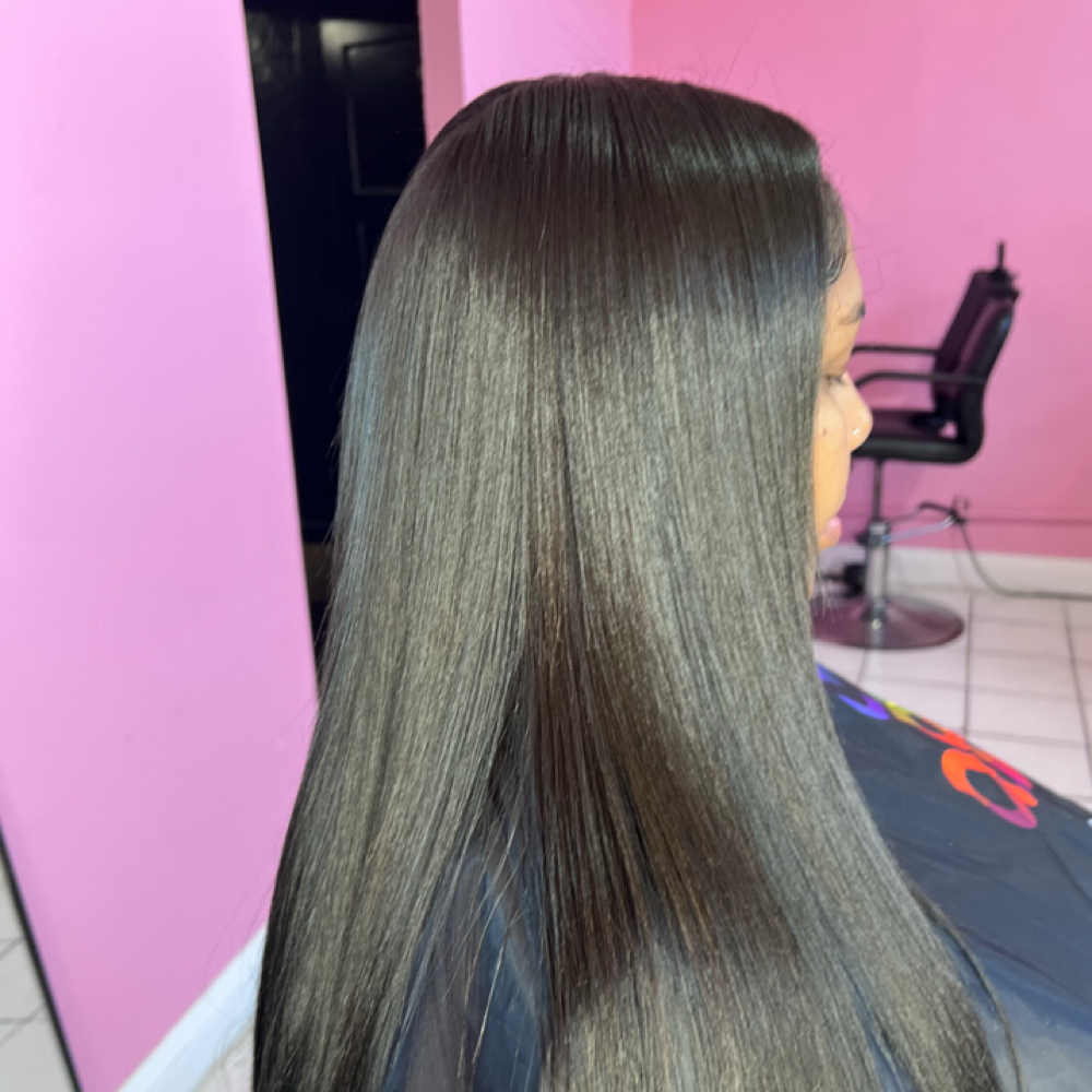 Microlinks and Sew In Hybrid Installation at Illustrious Glam in Los Angeles, CA
