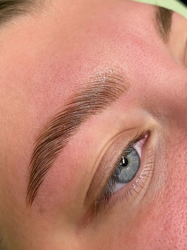 Signature Brow Makeover