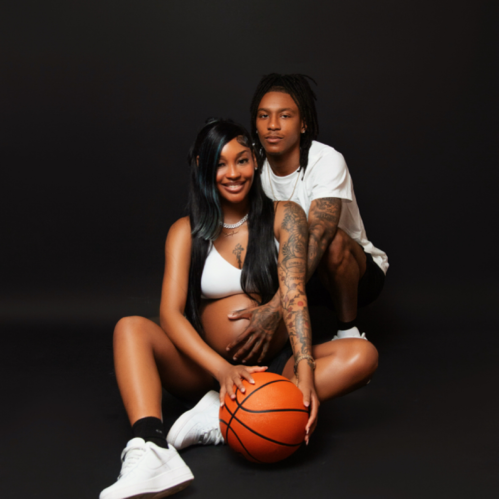 Maternity at LensQueen Photography in Anniston, AL