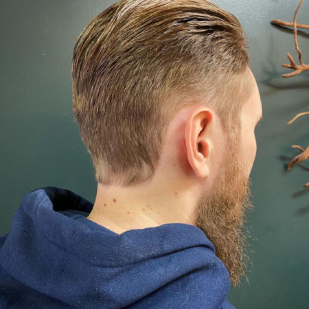 Neck Trim at BHive Salon in Chesapeake, VA