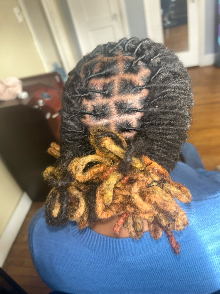 Pinned Back Pedels Bun