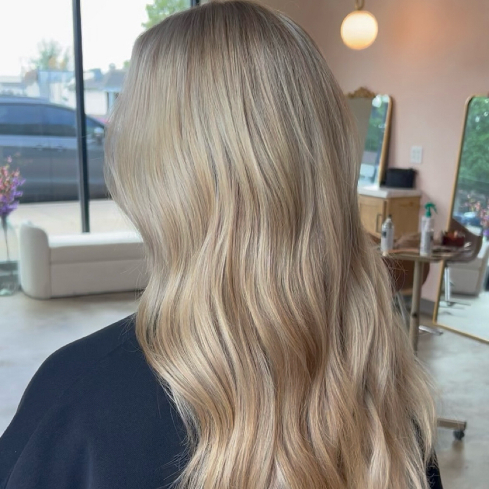 Blonding at Emma Turner in Morton, IL