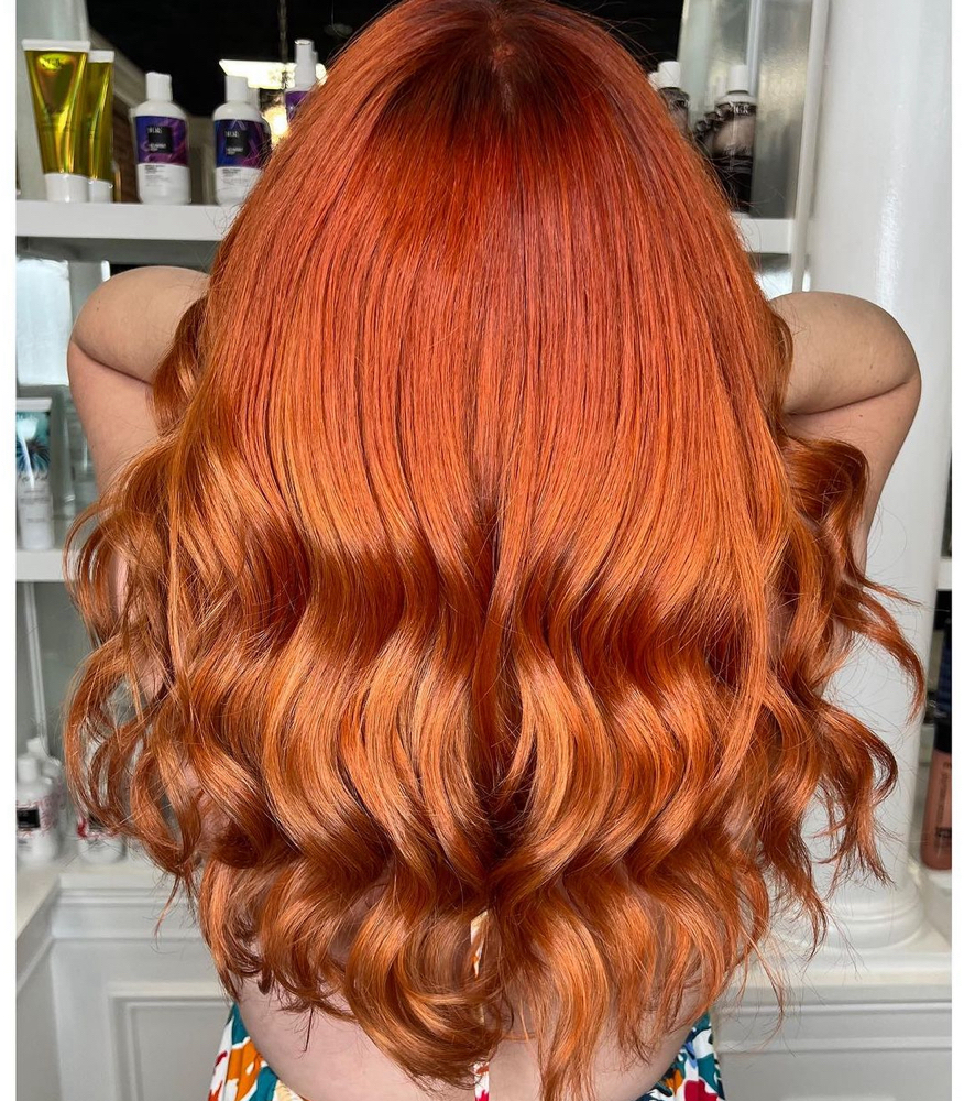 Shampoo, blowdry & Style