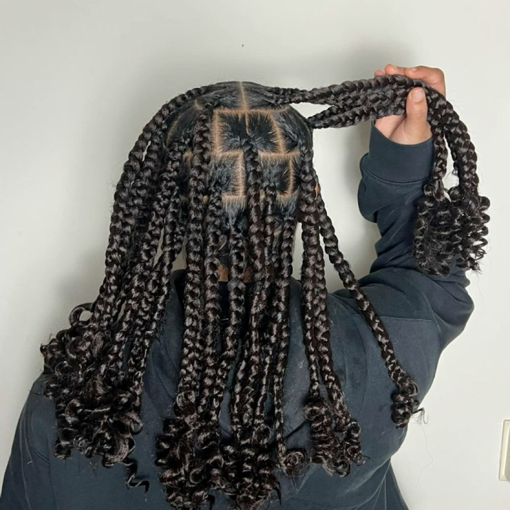 Large Knotless – Shoulder Length at Haus Of Kartel in Rochester, NY