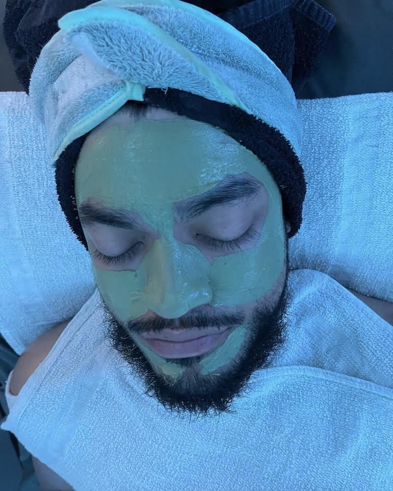 🧖🏽‍♂️Male Facial🧖🏻‍♂️