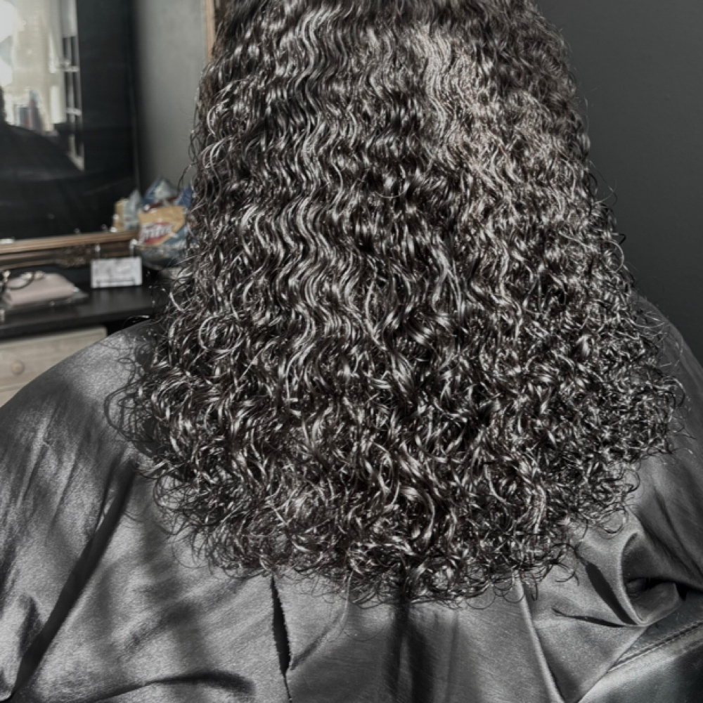 Curly Haircut at RightfulRoots in Sweethome, OR