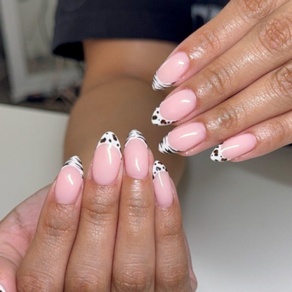 Builder Gel Tier 2 at Brianna Vasquez in Dallas, TX