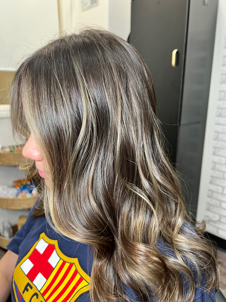 Hair color toning gloss at VOCÊ  BEAUTY  SALON in Northridge, CA