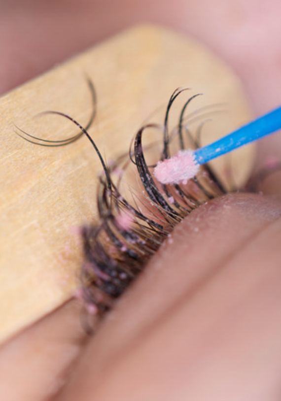 Lash Removal