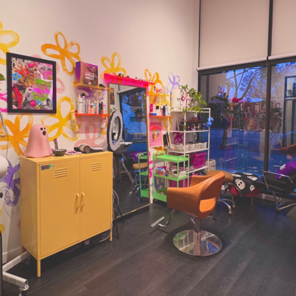 In-Person Consult at spookycrystals in Encino, CA