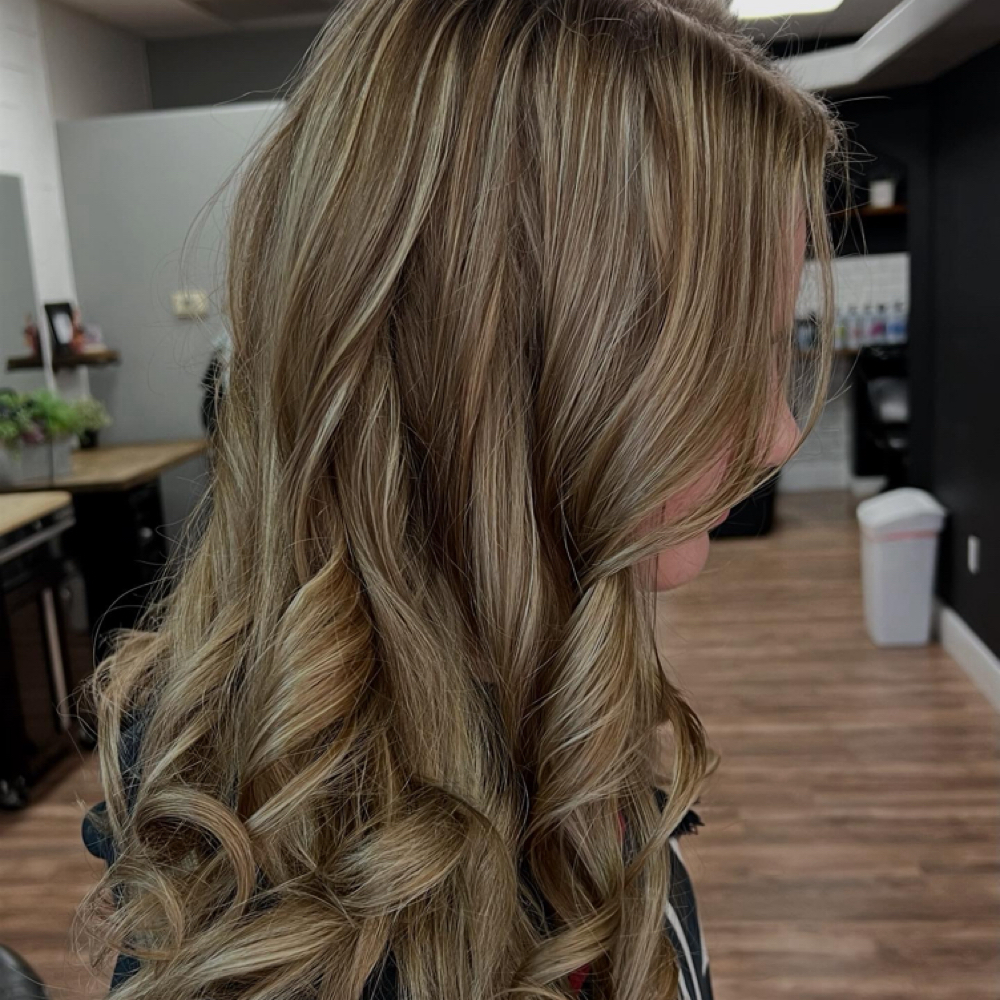 Full highlight at HairdonebyAli in Grantsville, UT