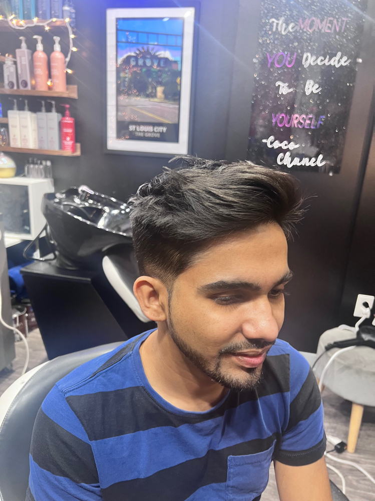 Men’s haircut + Style at Hair By DJW in Clayton, MO