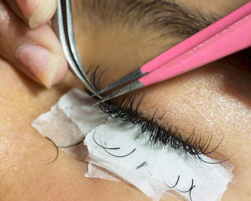 Lash Extension Removal