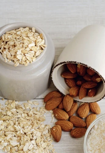 Almond Oatmeal Pedicure