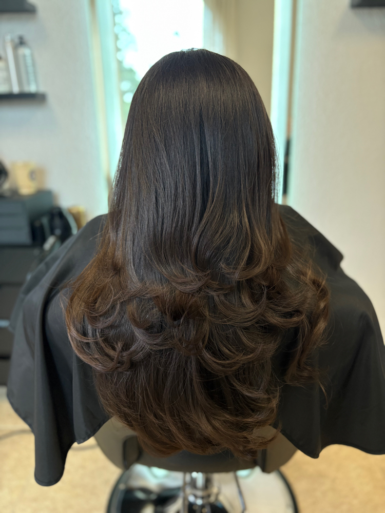 Haircut & Blowdry Medium Lenght