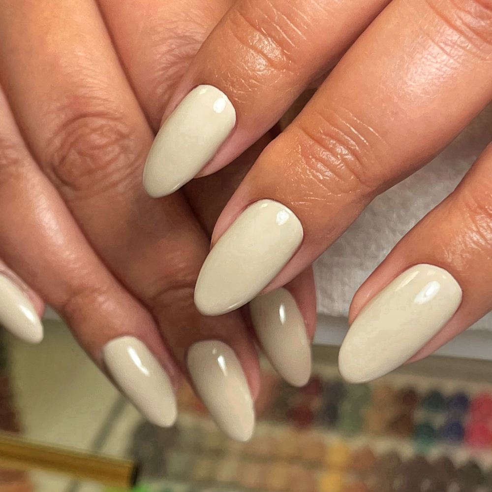 Structured Gel Manicure