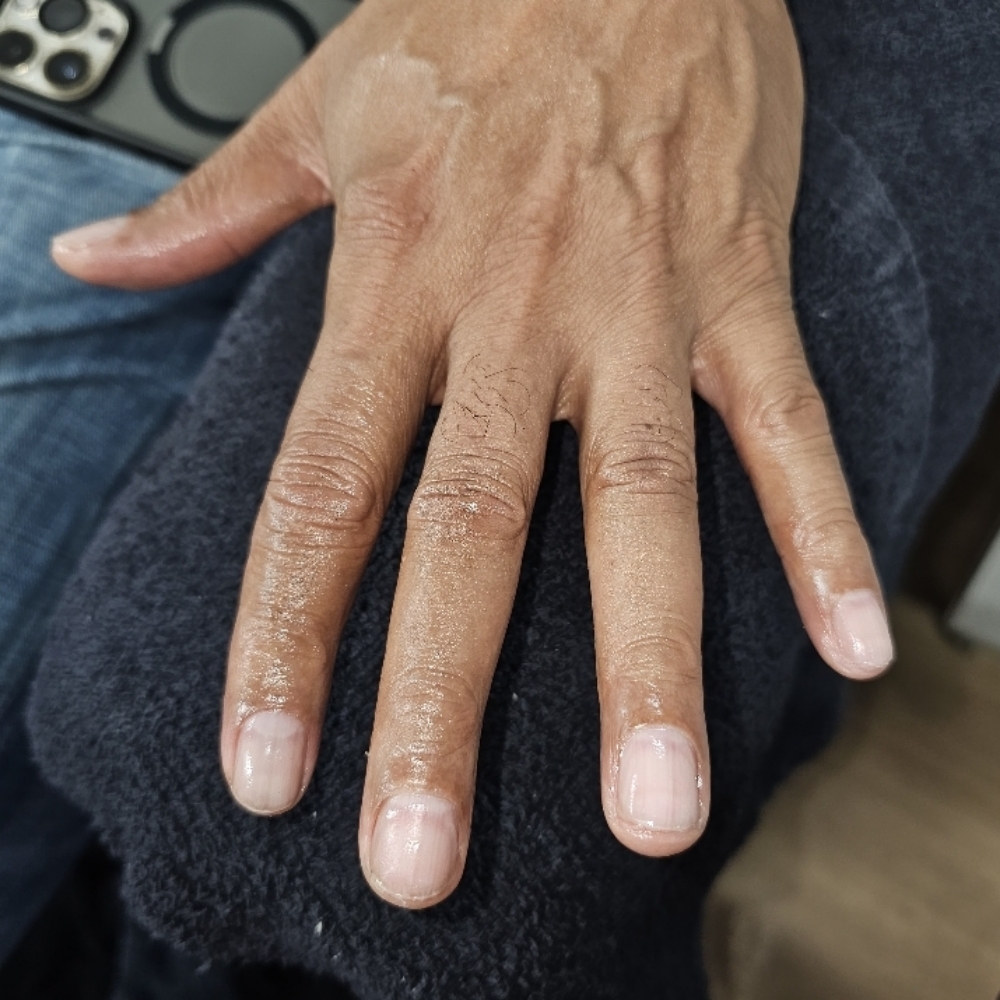Men's Gel Manicure at Mani D'Oro in Munster, IN
