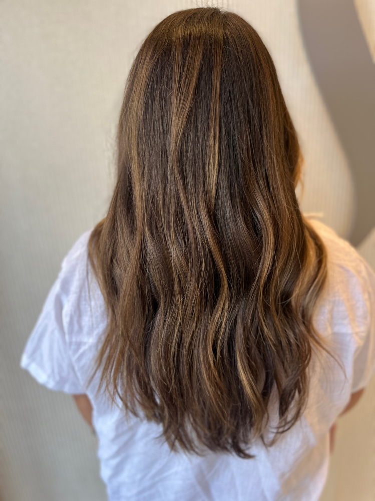 Modetate Contrast balayage