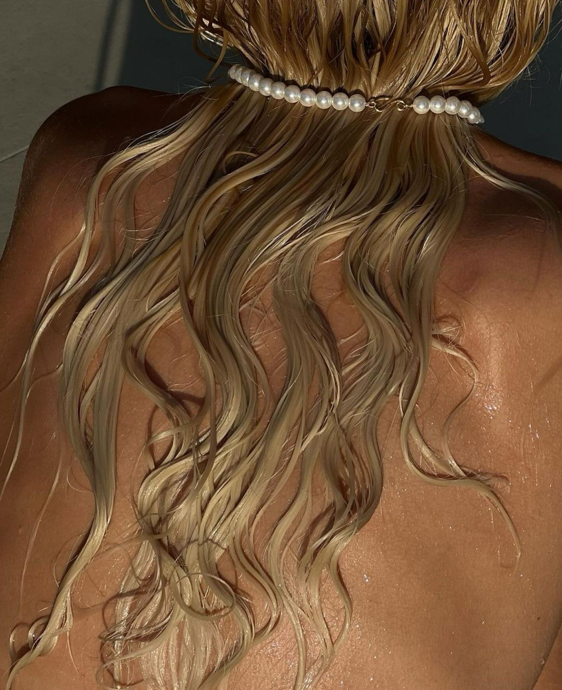 Shampoo & blow dry