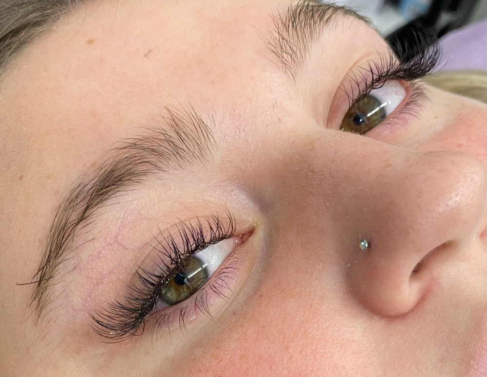 Classic Lash Extensions: Fill